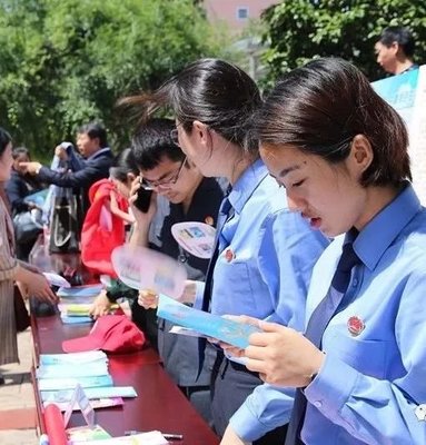 盱眙開展法治宣傳月 百場(chǎng)法治文藝進(jìn)社區(qū)，環(huán)保咨詢服務(wù)暖人心